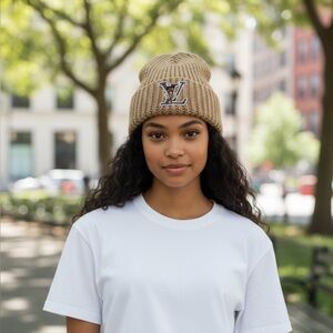 Betty Boop Luxury Hand Knitted Brown Beanie